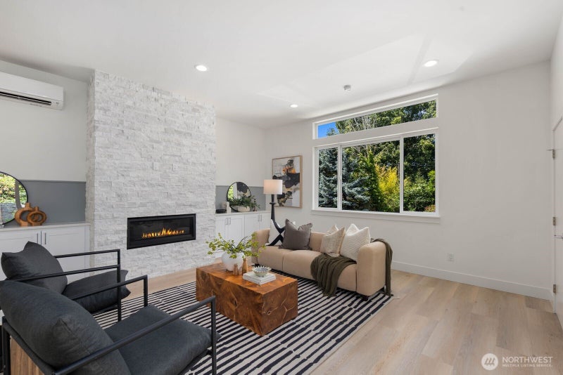 825 NE 105th Street