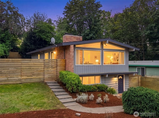 5339 S RUGGLES ST, SEATTLE, WA 98178 - Image dc3bf09a5261d1794e9a252ce2b8bb73/3059097305