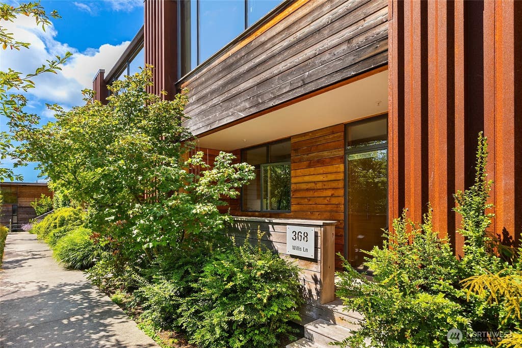 Photo of 368 Wills Lane NW, Bainbridge Island, WA 98110 (MLS # 2561341)