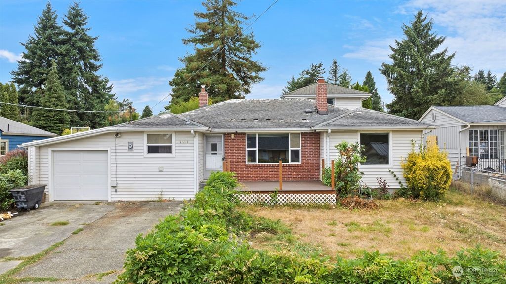 Photo of 11211 11th Avenue SW, Seattle, WA 98146 (MLS # 2148450)