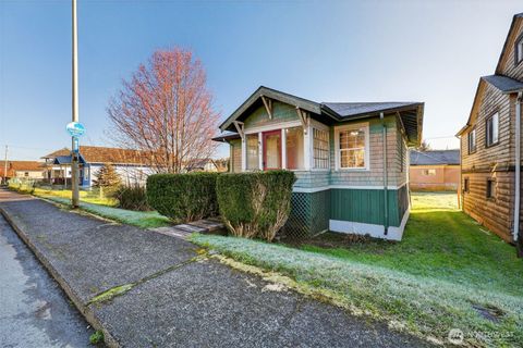 704 Lincoln Street Hoquiam WA 98550