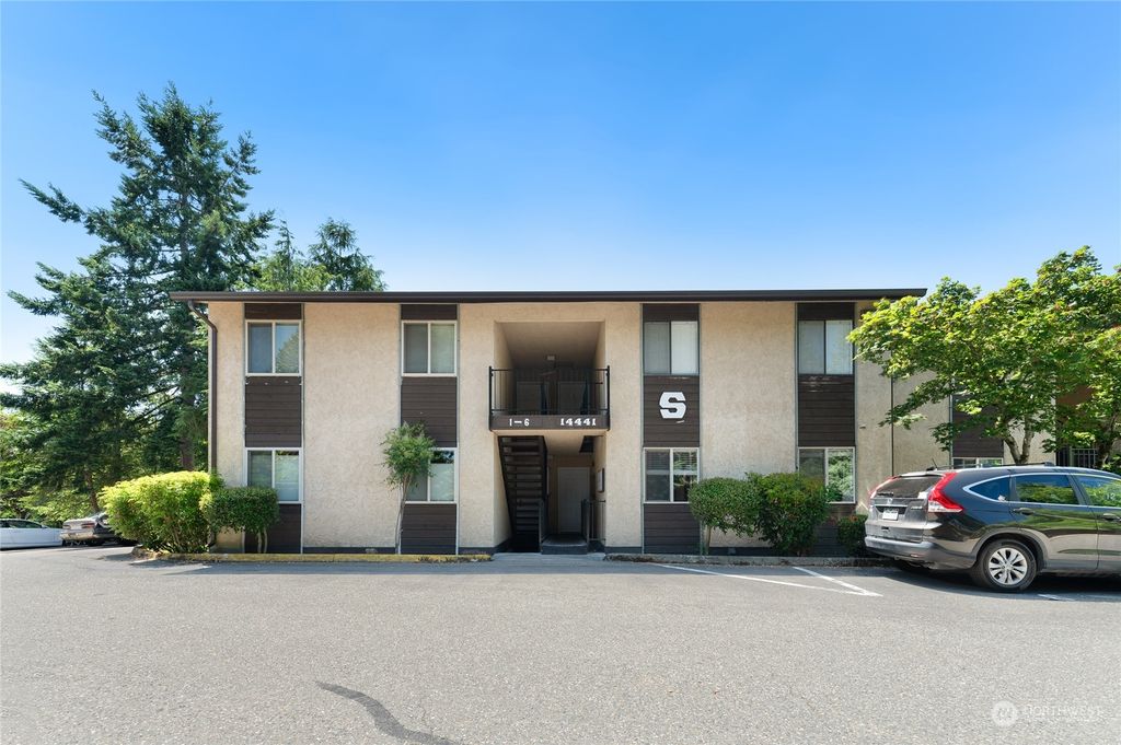 Photo of 14510 124th Avenue NE #4S, Kirkland, WA 98034 (MLS # 2135723)