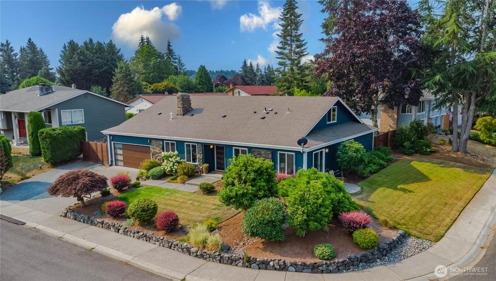 Photo of 4013 SW 314th ST, Federal Way, WA 98023 (MLS # 2560934)