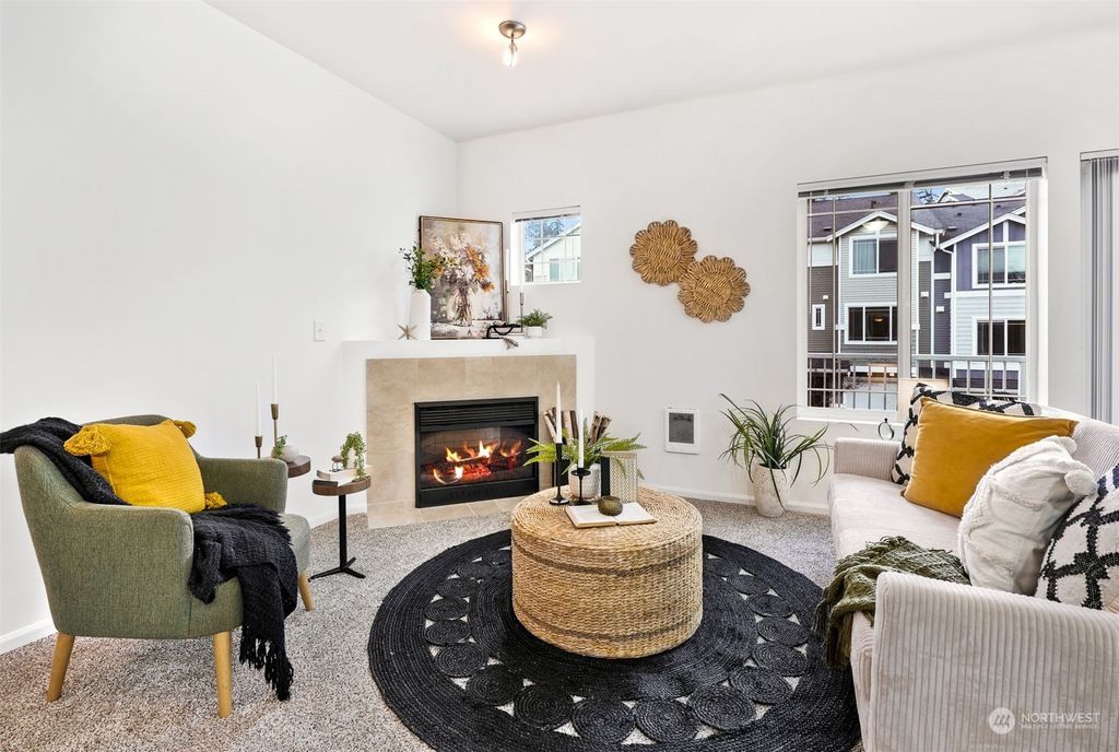 Photo of 15720 Manor Way #T4, Lynnwood, WA 98087 (MLS # 2318689)