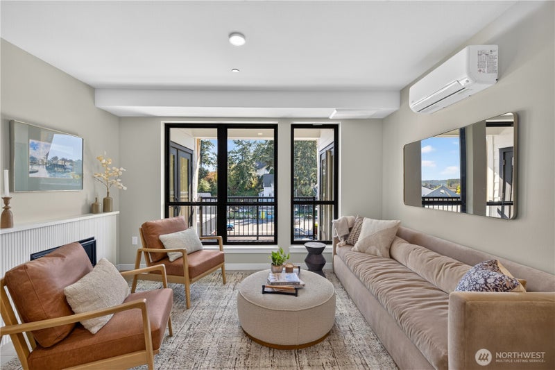 306 Center Street 304