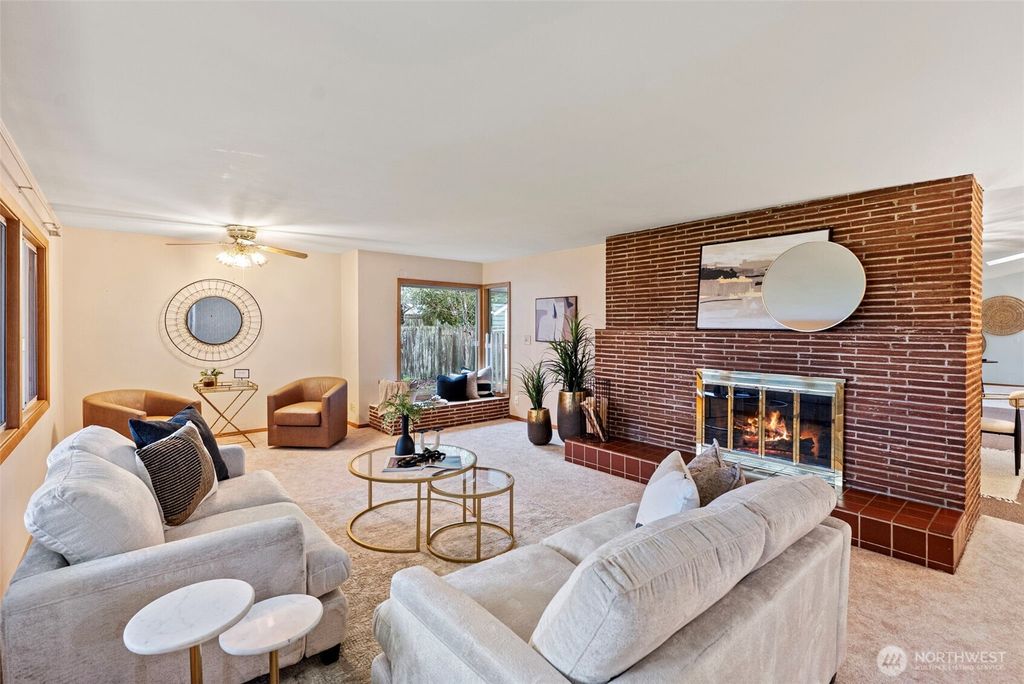 Photo of 12720 Ave Dubois SW, Lakewood, WA 98498 (MLS # 2465122)