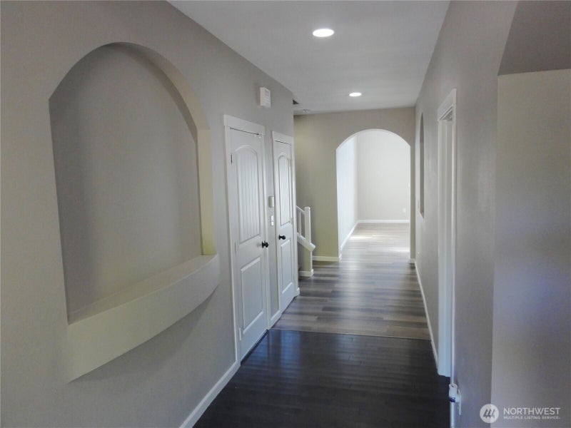 18505 11th Lane E