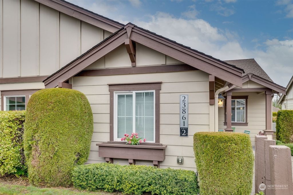 Photo of 23861 NE 112th Circle #2, Redmond, WA 98053 (MLS # 2214574)