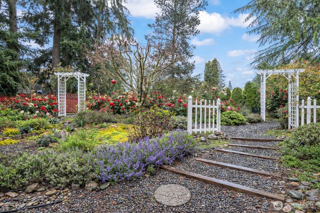 Photo of 7905 207th PL Pl SW, Edmonds, WA 98026 (MLS # 2501868)