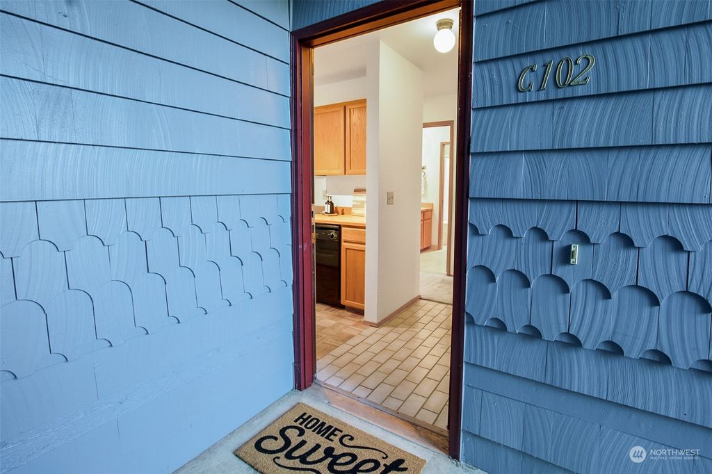 Photo of 4118 212th Street SW #C102, Mountlake Terrace, WA 98043 (MLS # 2189586)