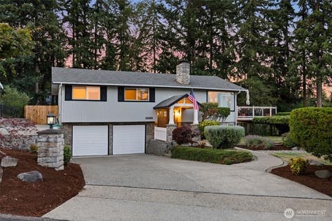 Photo of 1263 Pilchuck Drive, Fox Island, WA 98333 (MLS # 2556113)