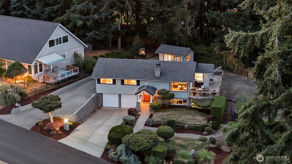 Photo of 1263 Pilchuck Drive, Fox Island, WA 98333 (MLS # 2556113)