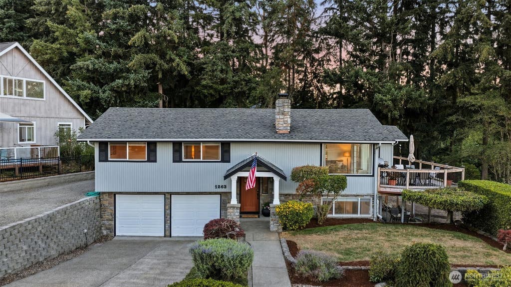 Photo of 1263 Pilchuck Drive, Fox Island, WA 98333 (MLS # 2556113)