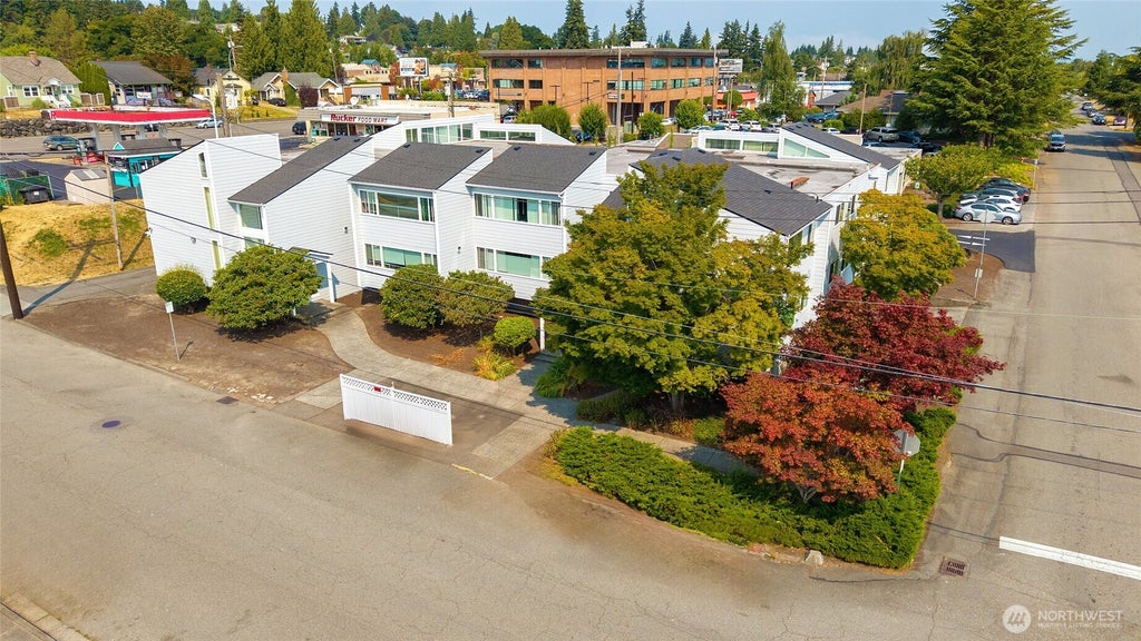 Photo of 4230 Hoyt Avenue, Everett, WA 98203 (MLS # 2583030)