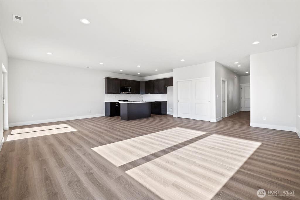 Photo of 4247 W Sandy Court, Moses Lake, WA 98837 (MLS # 2556770)
