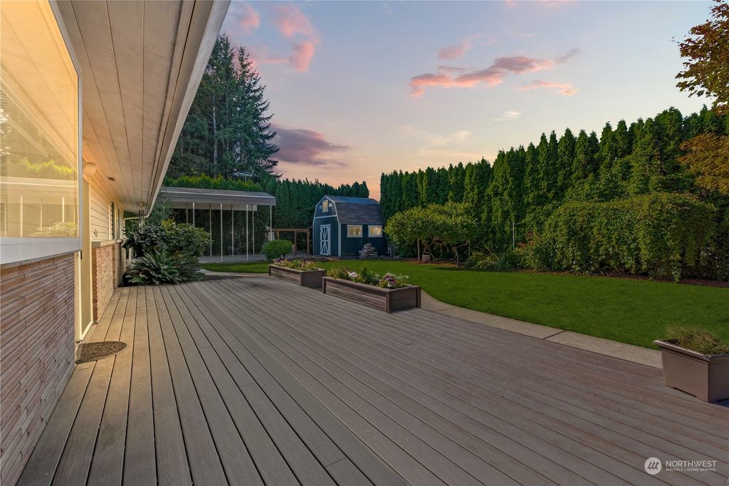 Photo of 10400 SE 194th Place, Renton, WA 98055 (MLS # 2148265)