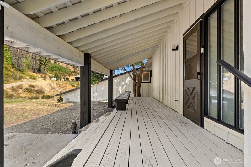 182 Frost Road