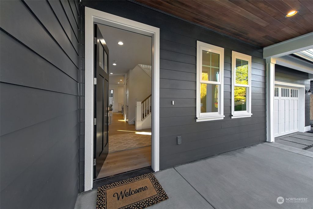 Photo of 7011 32nd Avenue NE, Seattle, WA 98115 (MLS # 2015647)