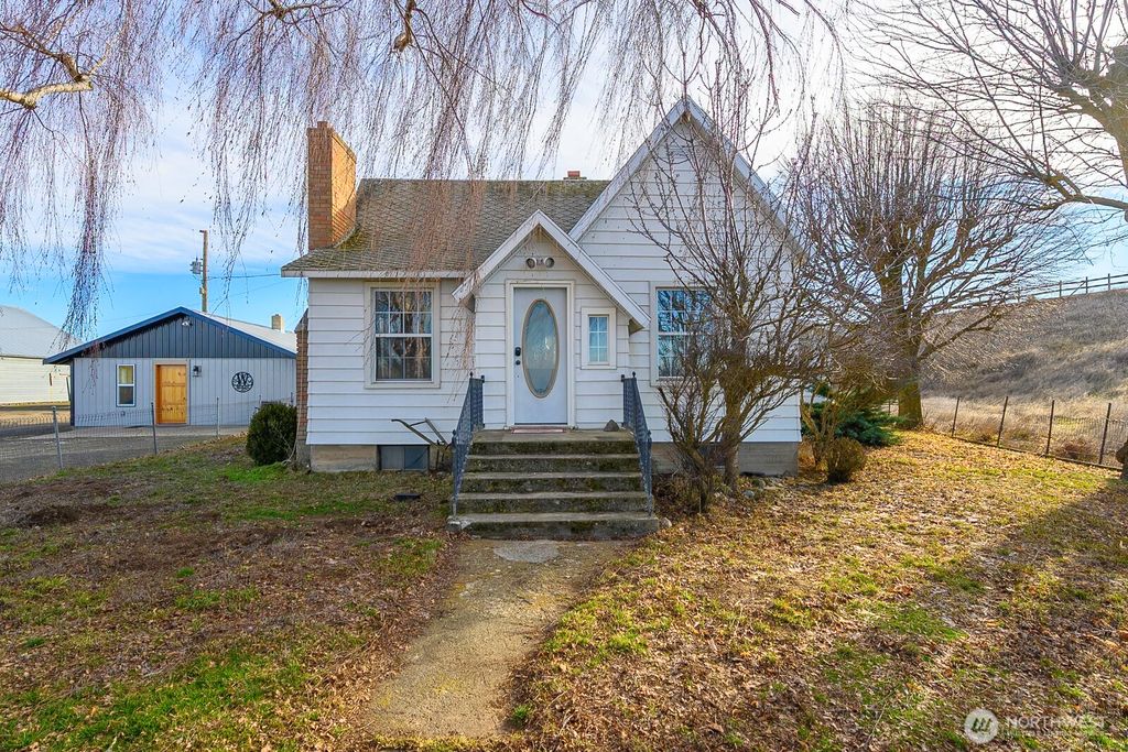 Photo of 32244 Mohler Road E, Mohler, WA 99154 (MLS # 2486108)