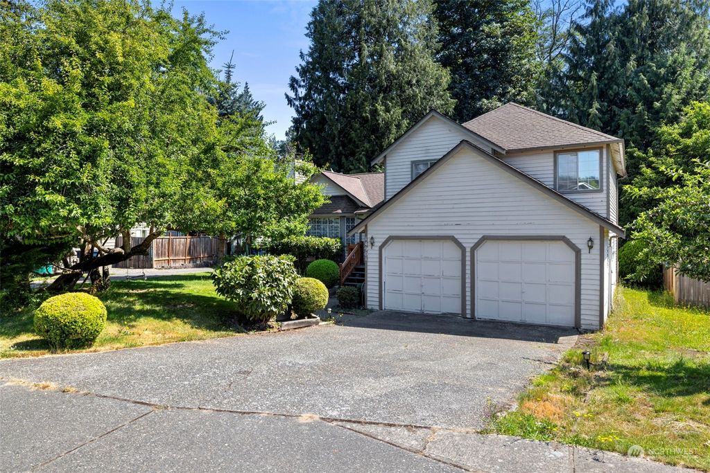 Photo of 14901 8th Place W, Lynnwood, WA 98087 (MLS # 2278819)