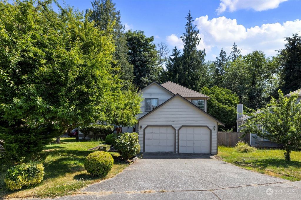 Photo of 14901 8th Place W, Lynnwood, WA 98087 (MLS # 2278819)