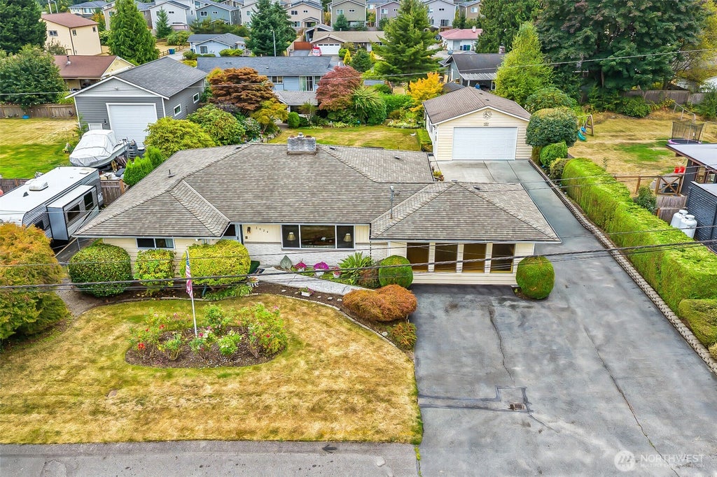 Photo of 2924 91st Street SE, Everett, WA 98208 (MLS # 2580561)