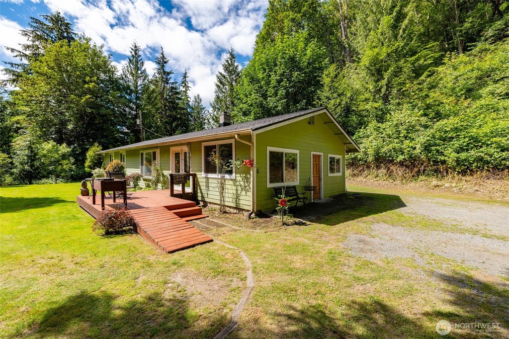 Photo of 1784 State Route 9, Sedro Woolley, WA 98284 (MLS # 2567004)