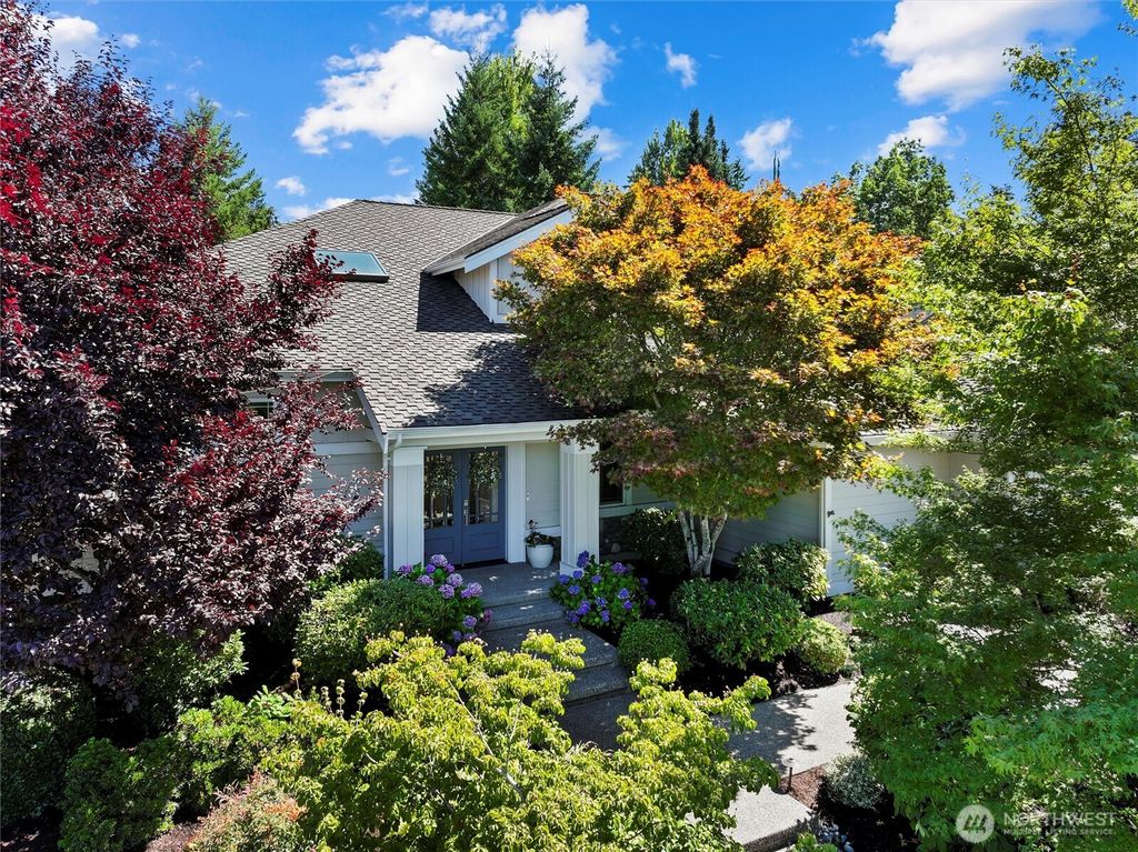 Photo of 23926 SE 8th Place, Sammamish, WA 98075 (MLS # 2433190)