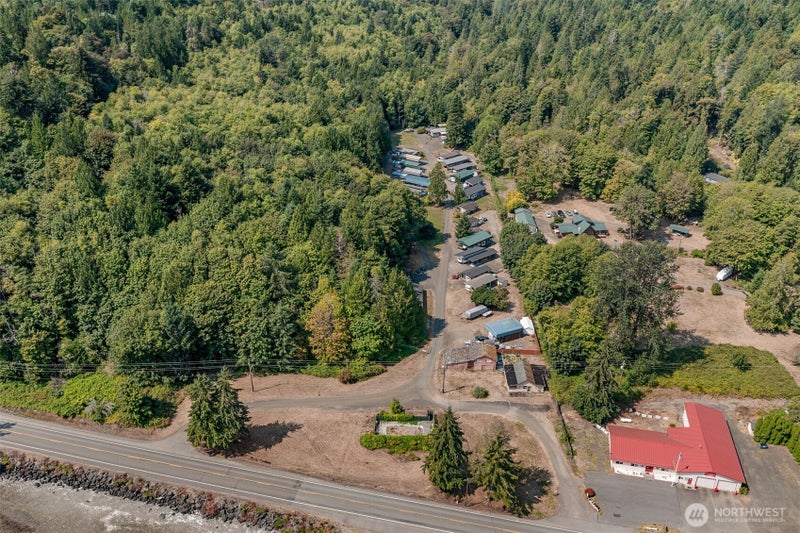 34550 N US Hwy 101