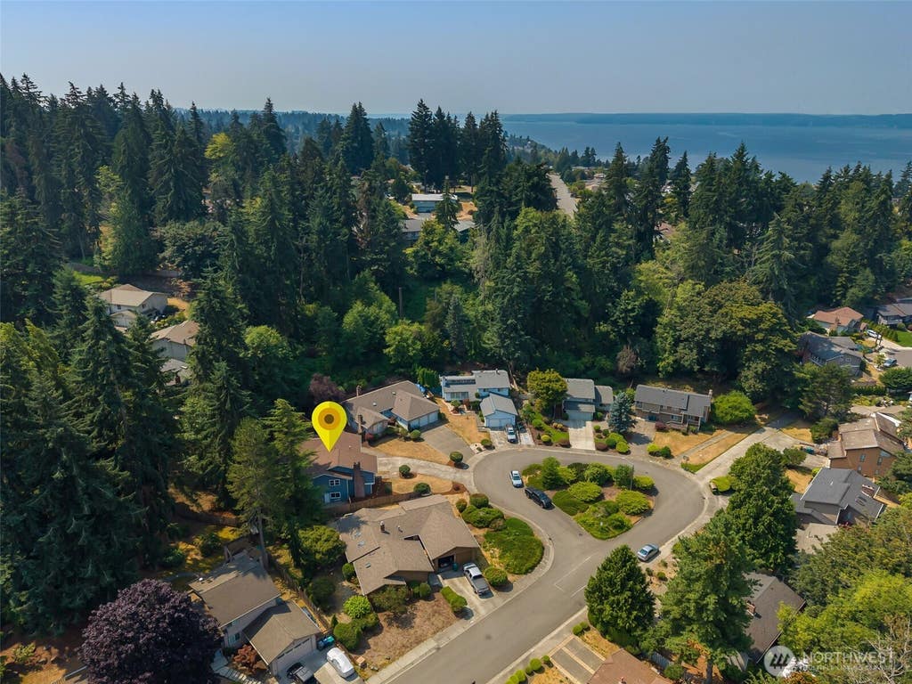 Photo of 29219 13th Place S, Federal Way, WA 98003 (MLS # 2563977)