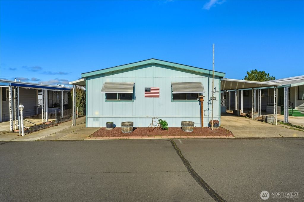 Photo of 1328 Samuel Dr, Walla Walla, WA 99324 (MLS # 2481257)