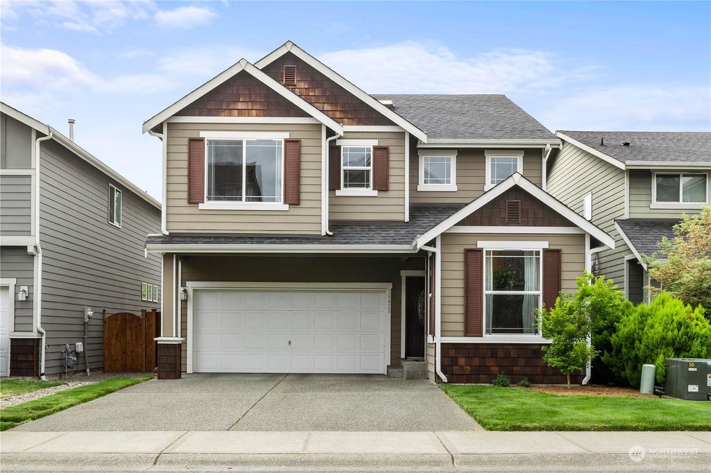 Photo of 26825 225th Avenue SE, Maple Valley, WA 98038 (MLS # 2127373)