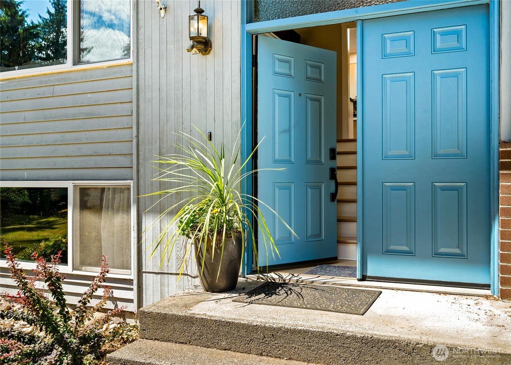 Photo of 11002 24th Drive SE, Everett, WA 98208 (MLS # 2562465)