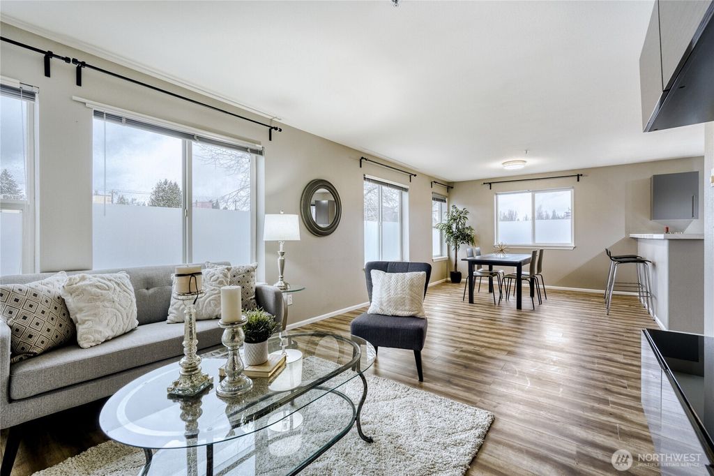 Photo of 10511 Midvale Avenue N #302, Seattle, WA 98133 (MLS # 2468494)