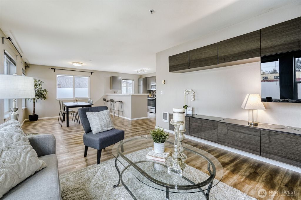 Photo of 10511 Midvale Avenue N #302, Seattle, WA 98133 (MLS # 2468494)