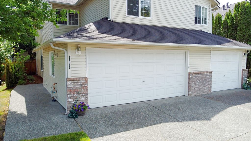 Photo of 13613 56th Avenue SE, Everett, WA 98208 (MLS # 2101703)