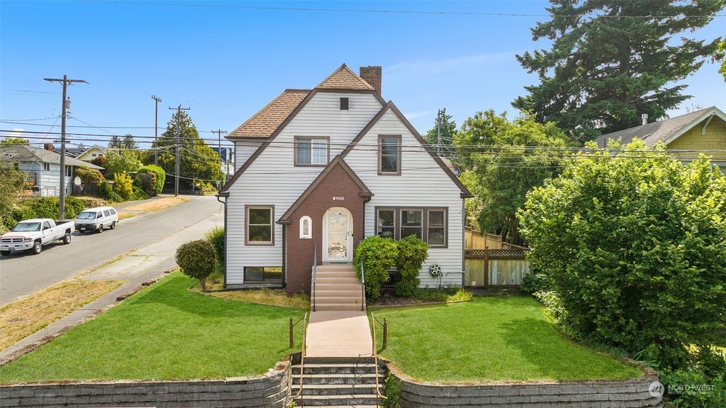 Photo of 6700 Holly Place SW, Seattle, WA 98136 (MLS # 2125359)