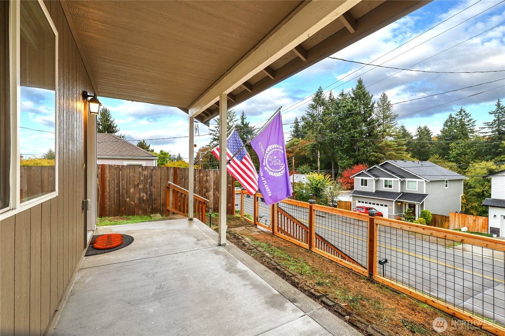 Photo of 920 Hull Avenue, Port Orchard, WA 98366 (MLS # 2593581)