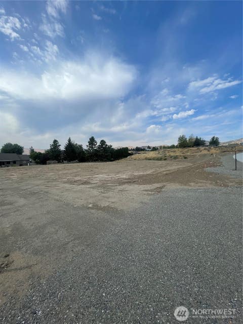 Photo of 15 Parks Drive Pl, Okanogan, WA 98840 (MLS # 2570449)