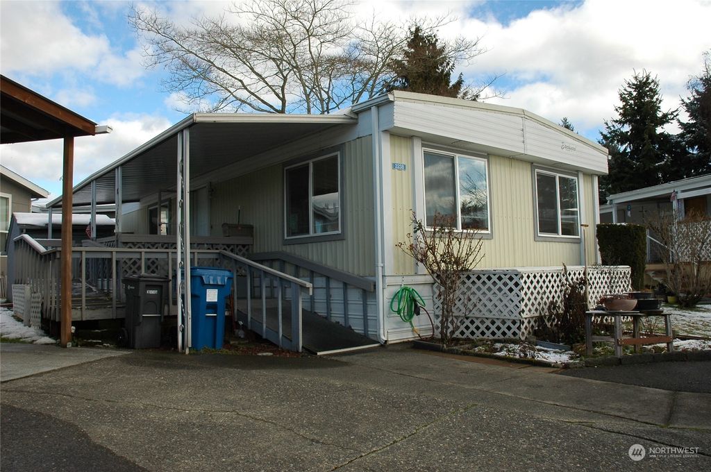 Photo of 3238 S 183rd Street #233, SeaTac, WA 98188 (MLS # 2037208)