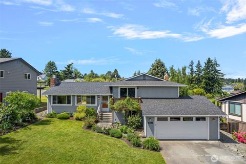 3812 R Avenue Anacortes WA 98221