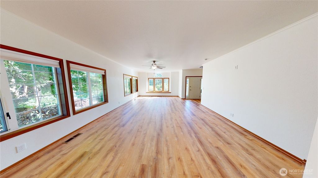 Photo of 715 N Waugh Road, Mount Vernon, WA 98273 (MLS # 2533898)