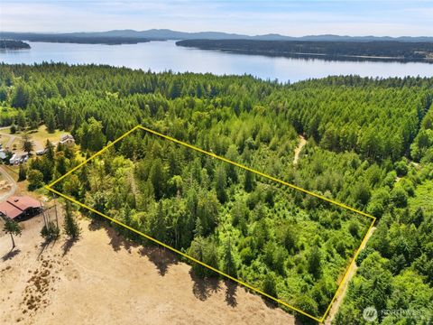 Photo of 0 Rouse Road SW, Longbranch, WA 98351 (MLS # 2559106)