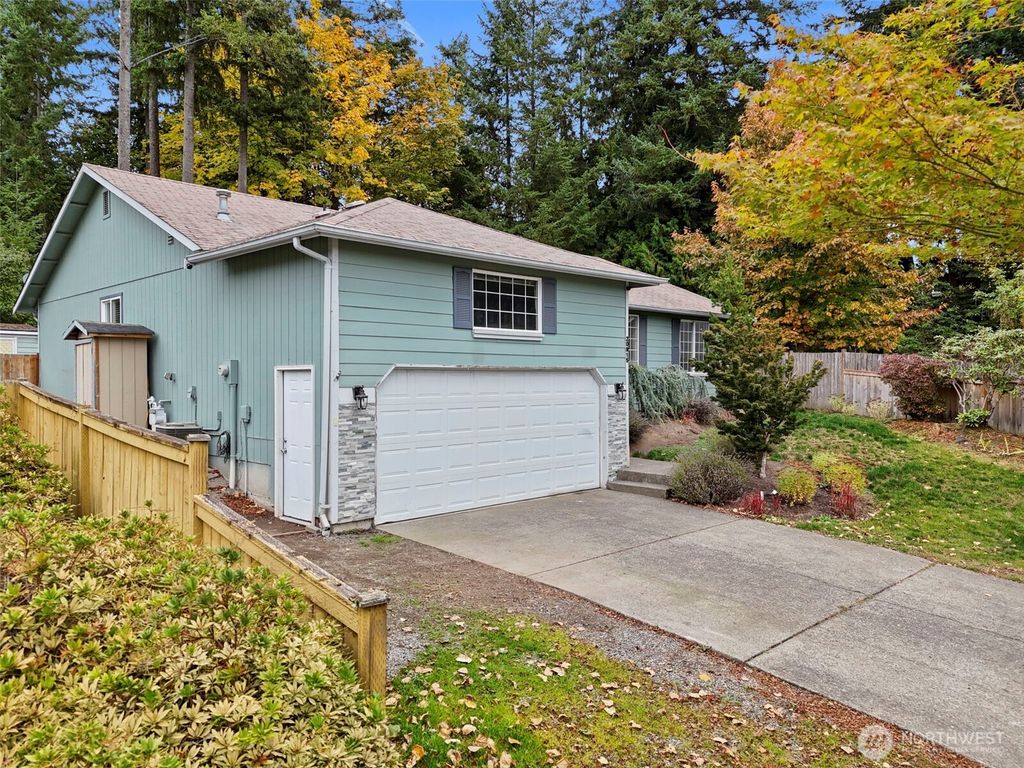 Photo of 20915 116th Street E, Bonney Lake, WA 98391 (MLS # 2448020)