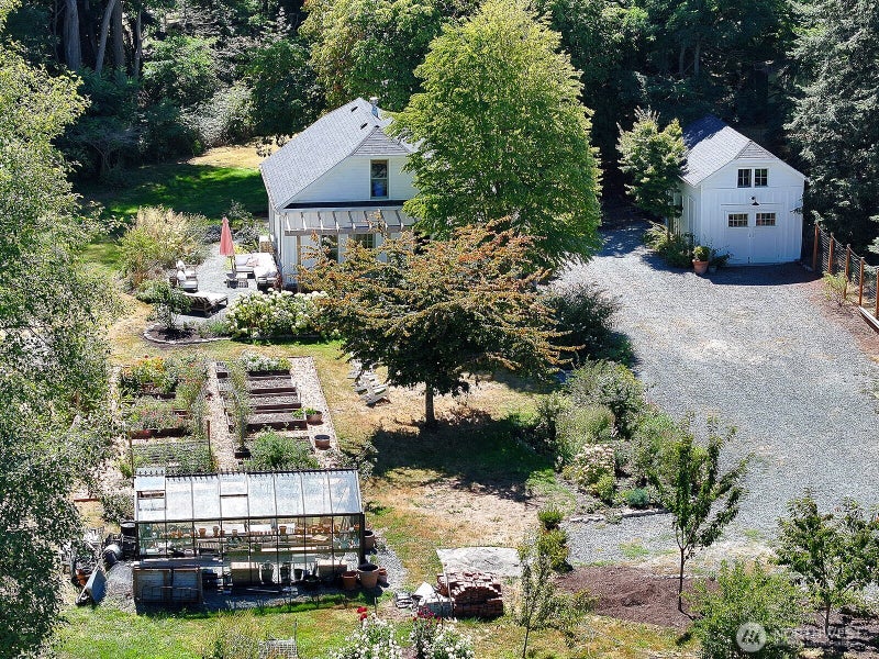 847 Saratoga Road