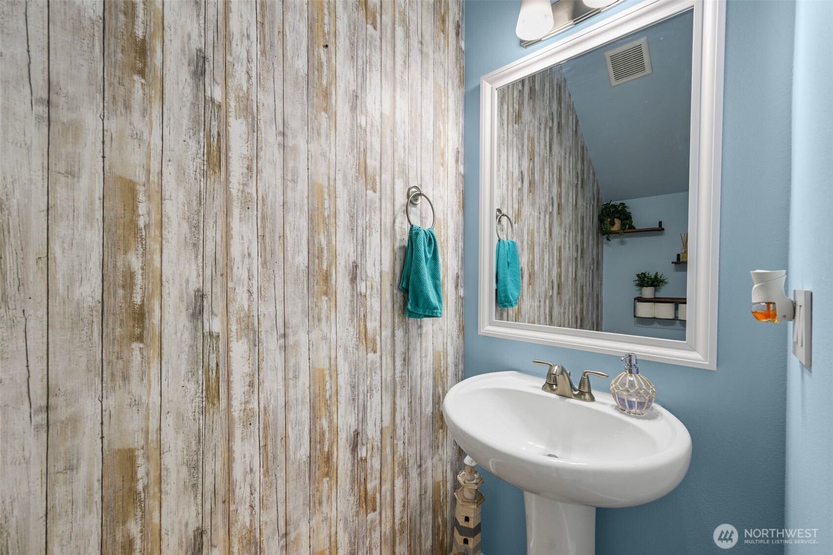 14925 Rivergrove Drive E