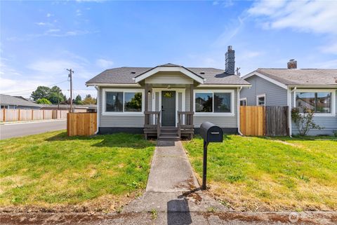Photo of 139 N Lenore Avenue, Arlington, WA 98223 (MLS # 2528364)