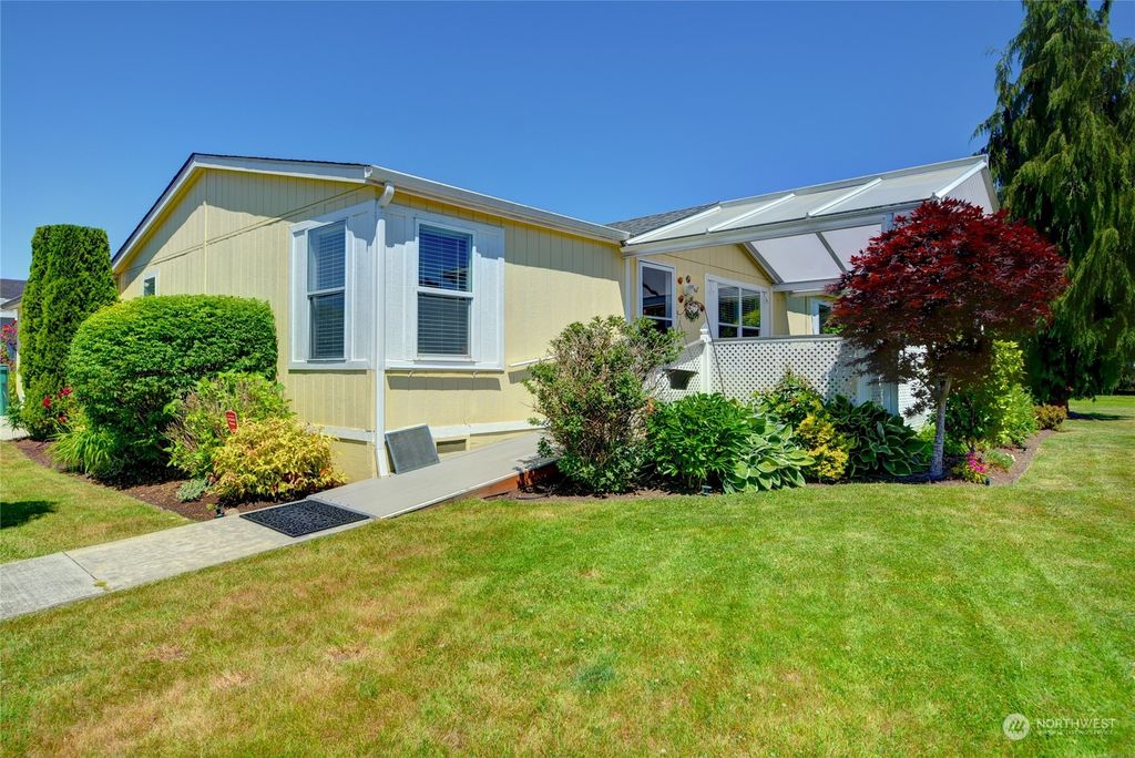 Photo of 5711 100th Street NE #85, Marysville, WA 98270 (MLS # 2126482)