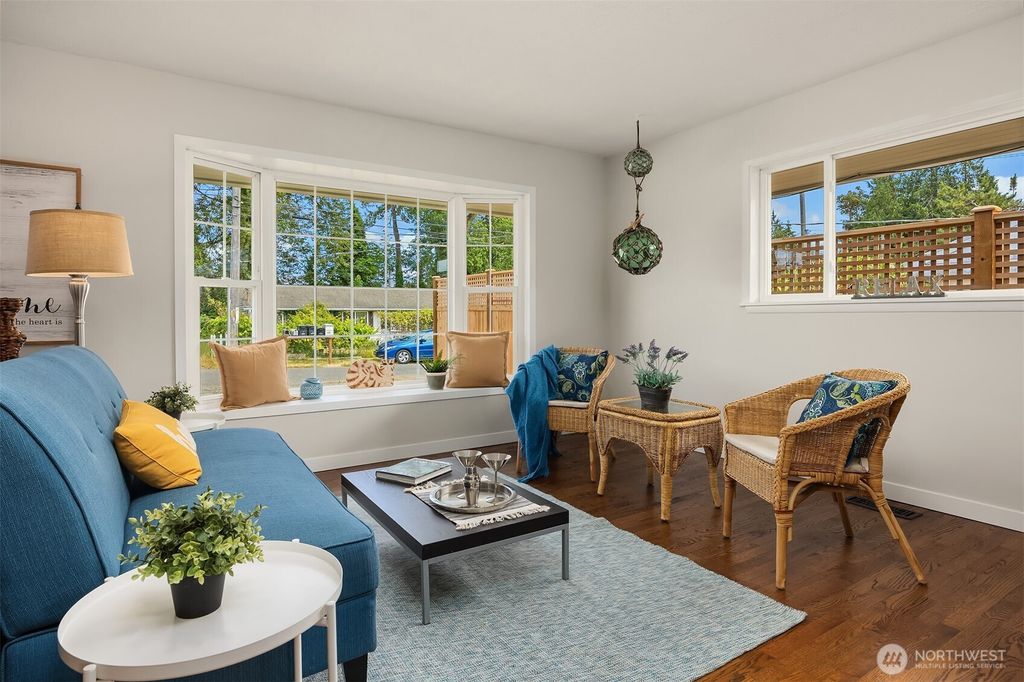 Photo of 7337 19th Avenue SW, Seattle, WA 98106 (MLS # 2398982)