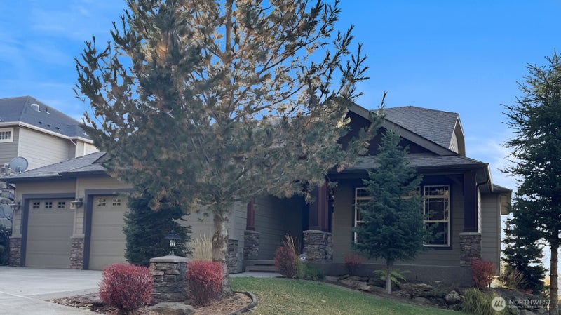 1315 N Dunbarton Oaks Lane